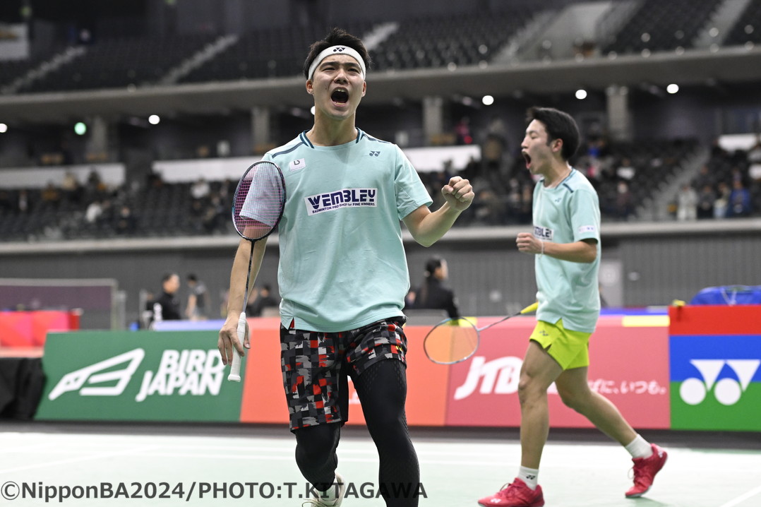 佐藤椎名（左）／吉田翼（日本体育大学）