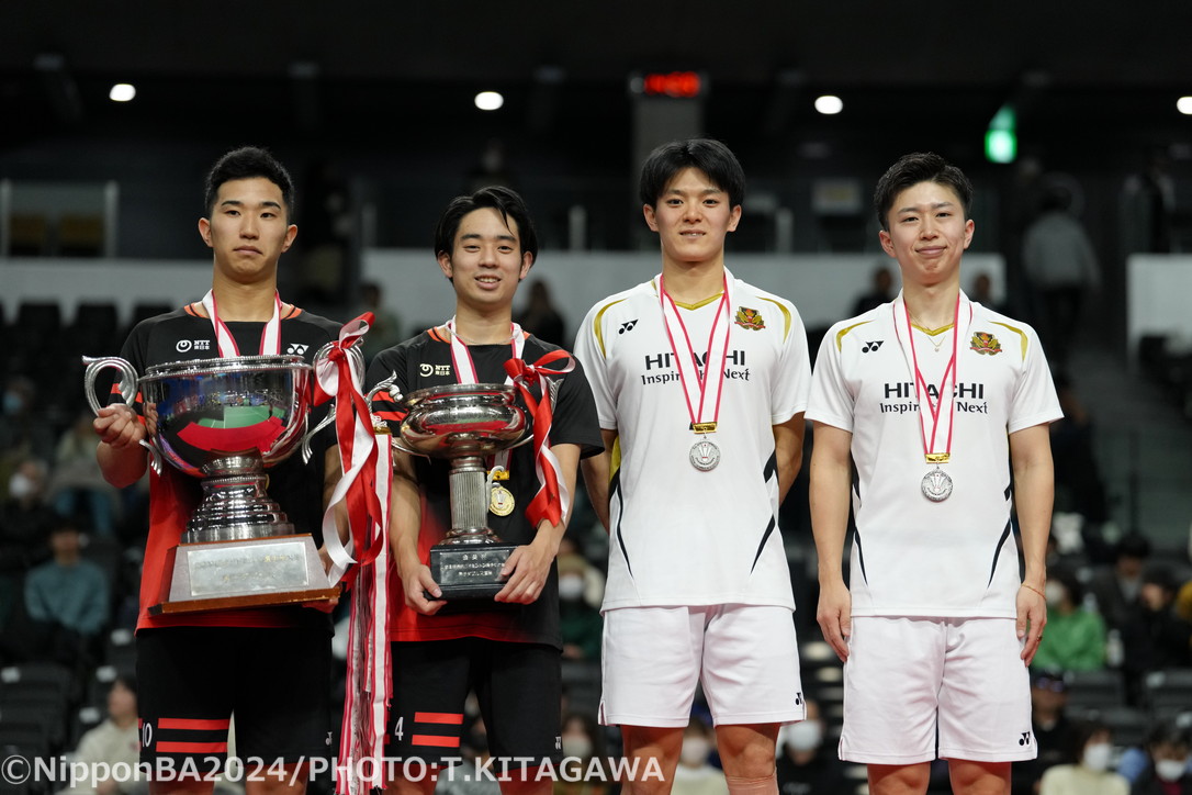 山下恭平（左）／緑川大輝（NTT東日本）、霜上雄一（右）／野村拓海（日立情報通信エンジニアリング）