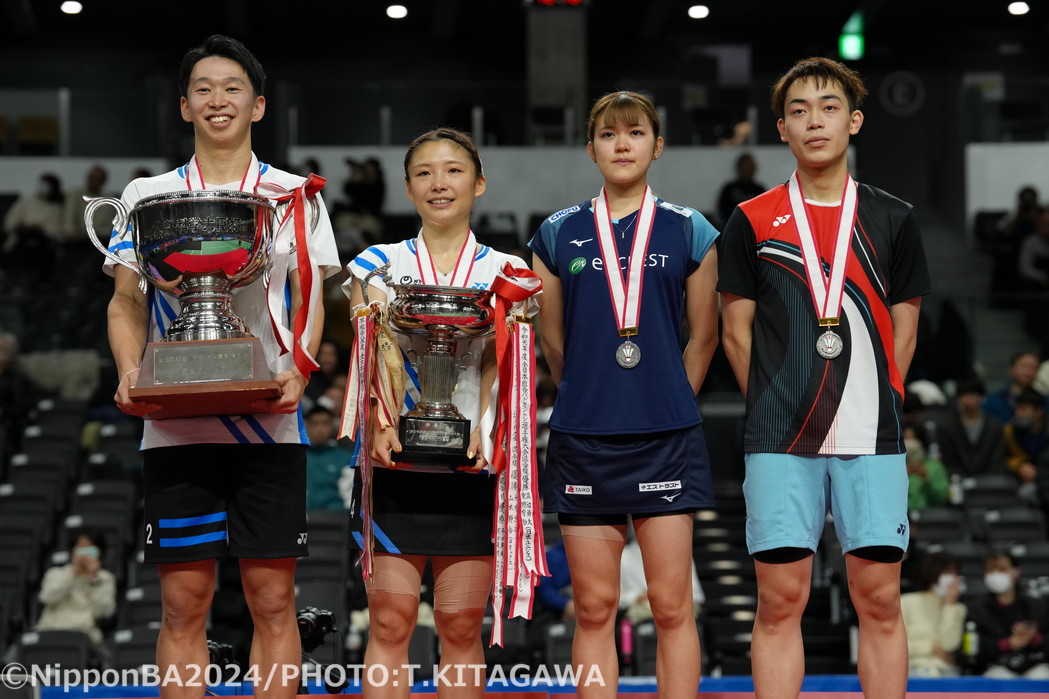 柴田一樹（左）／篠谷菜留（NTT東日本）、西大輝（右）／佐藤灯（龍谷大学／ACT SAIKYO）